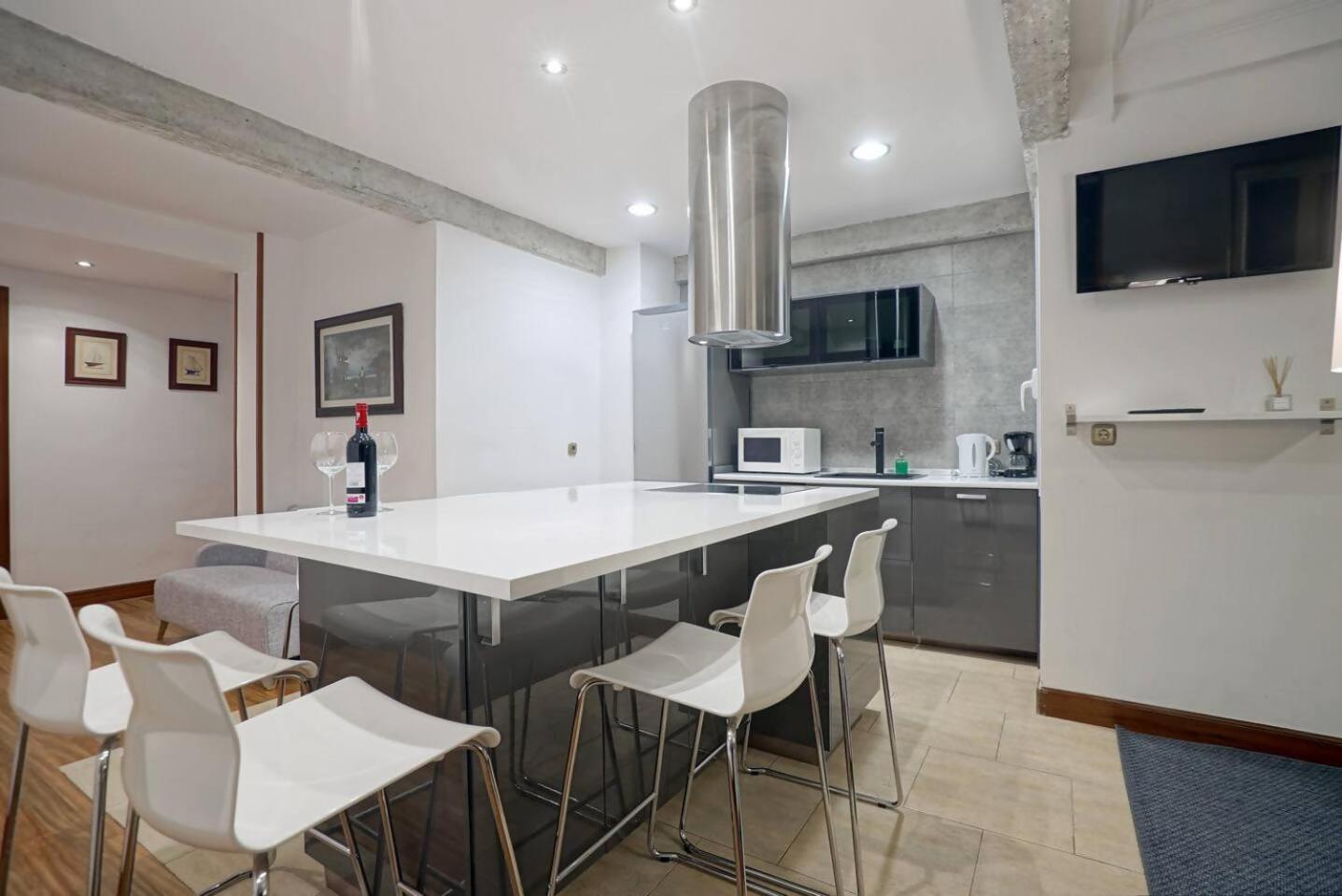 Amplio Apartamento En Gros Con Parking Privado San Sebastián Exterior foto